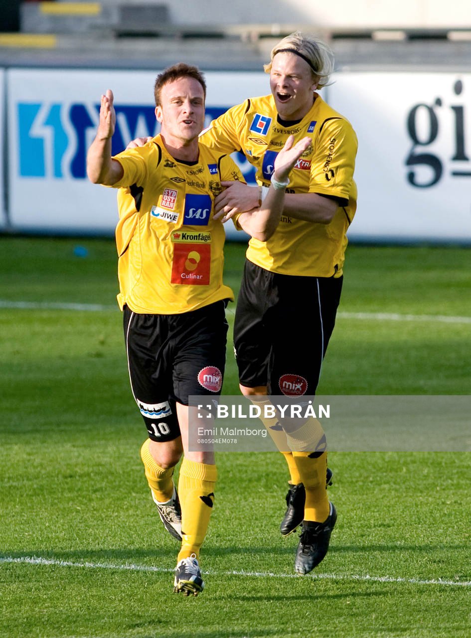 Marcus Ekenberg, Mjällby. 4 målsskytt. jubel