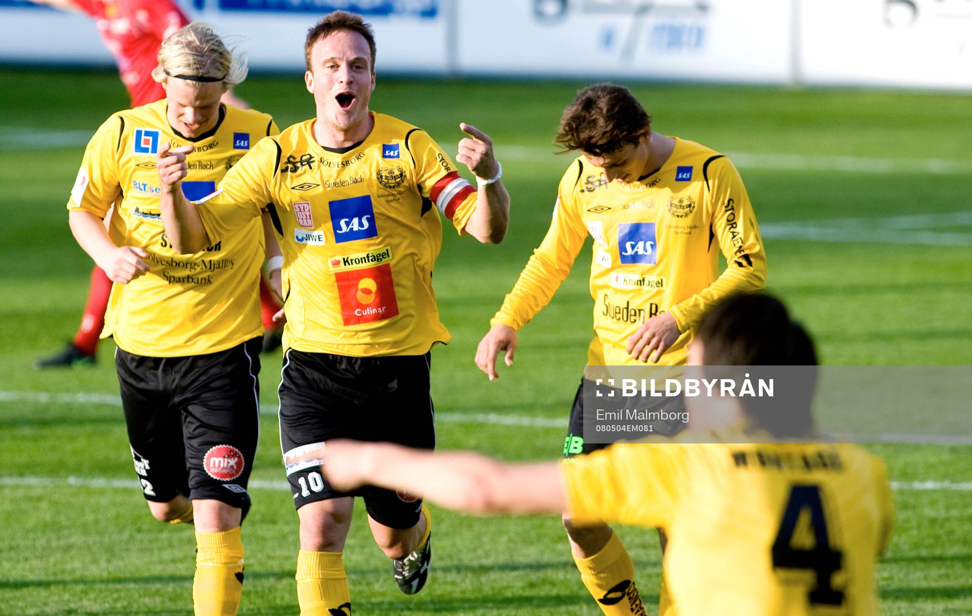 Marcus Ekenberg, Mjällby. 4 målsskytt. jubel