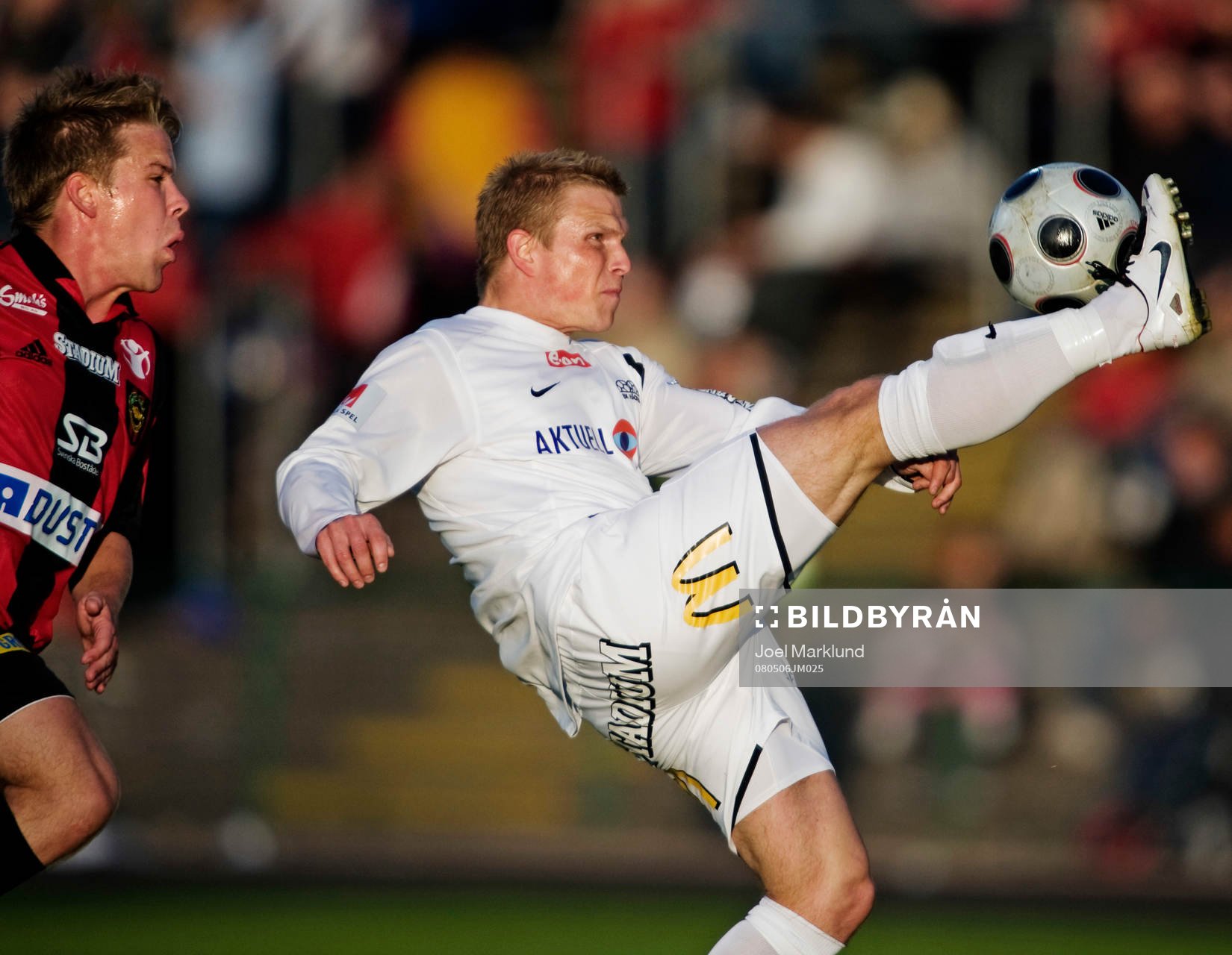 Janne Saarinen, Häcken, har kontroll på bollen