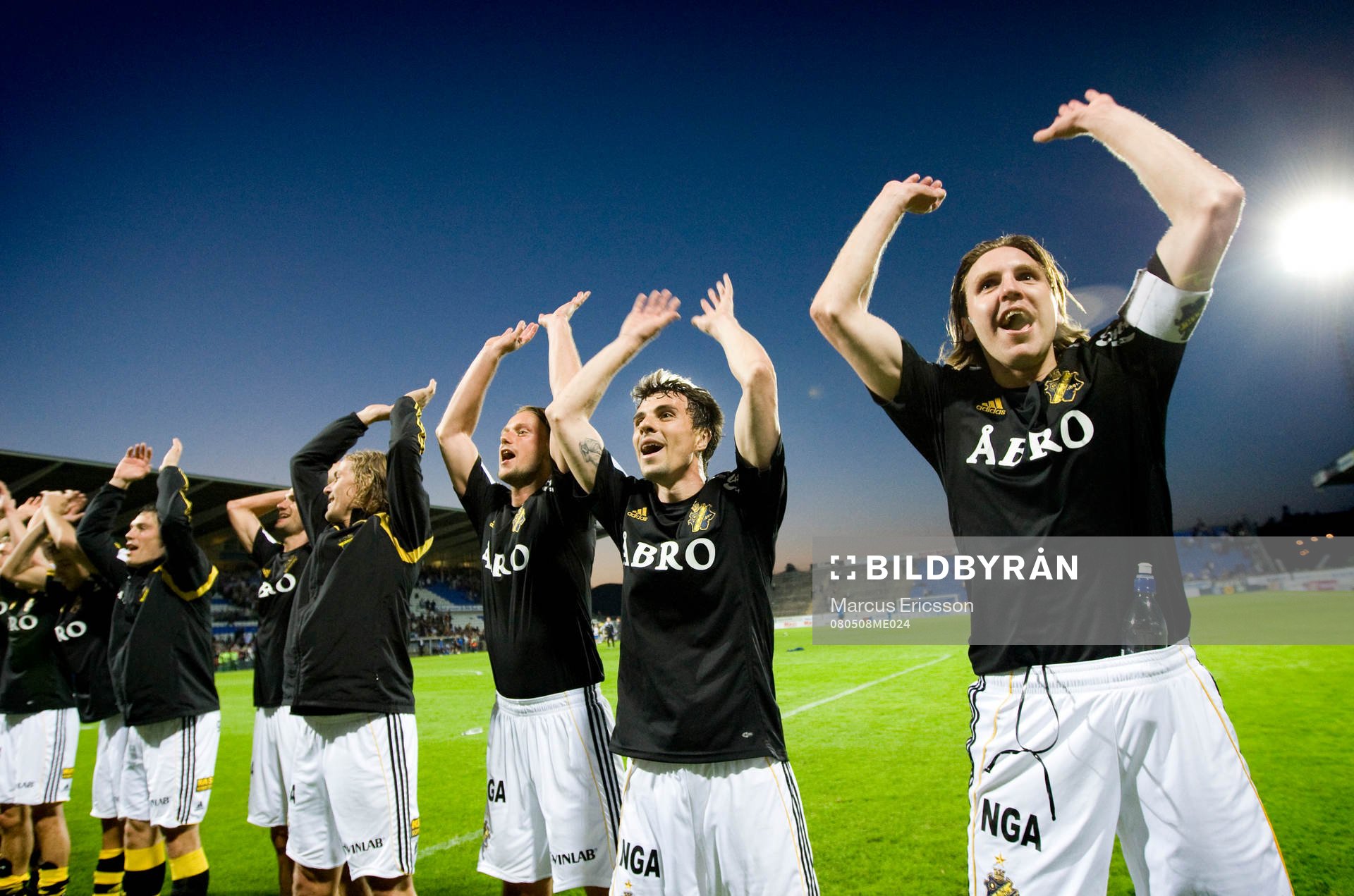 AIK tackar publiken