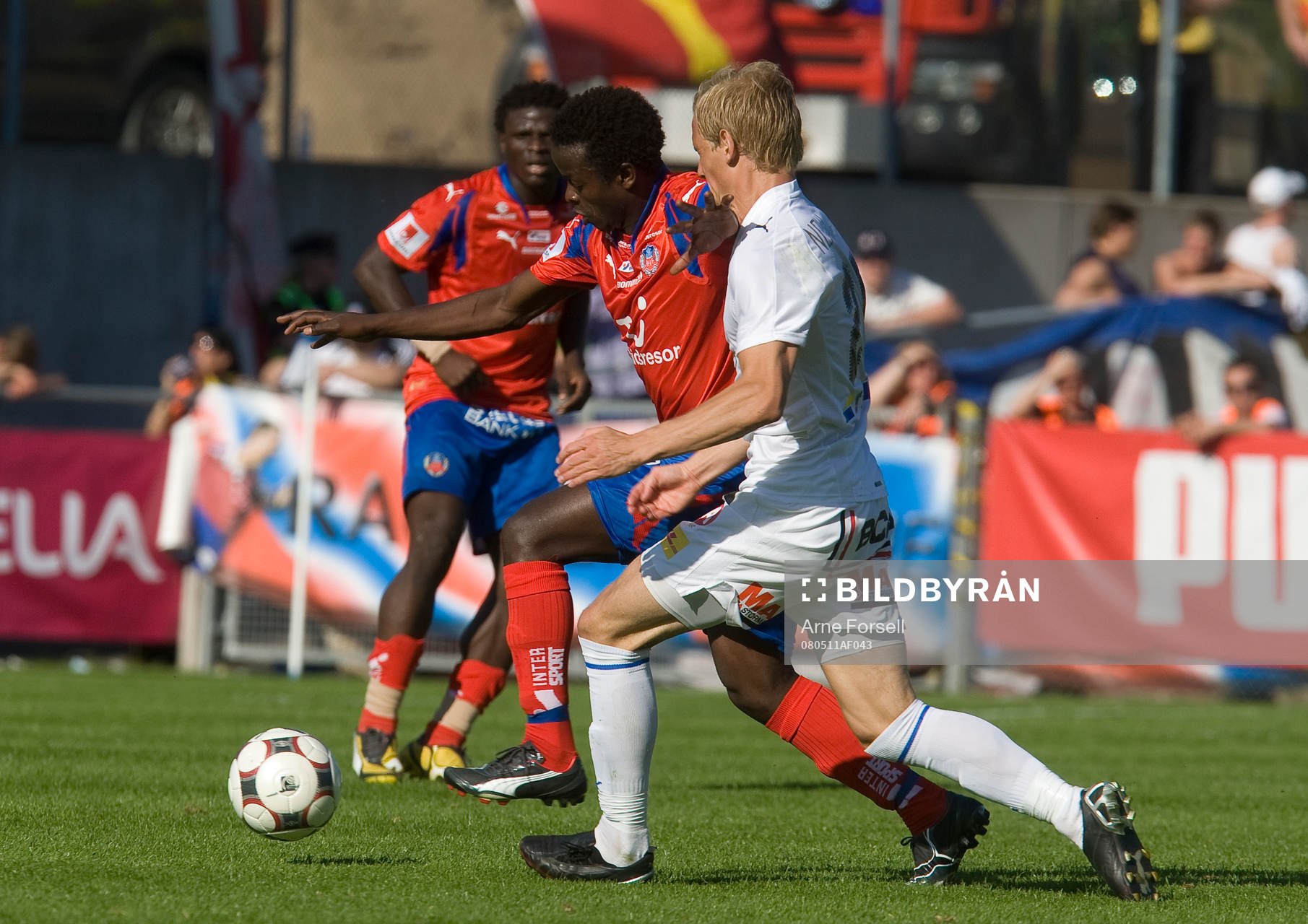 Isaac Chansa ett halvt steg före TFF:s Magnus Andersson