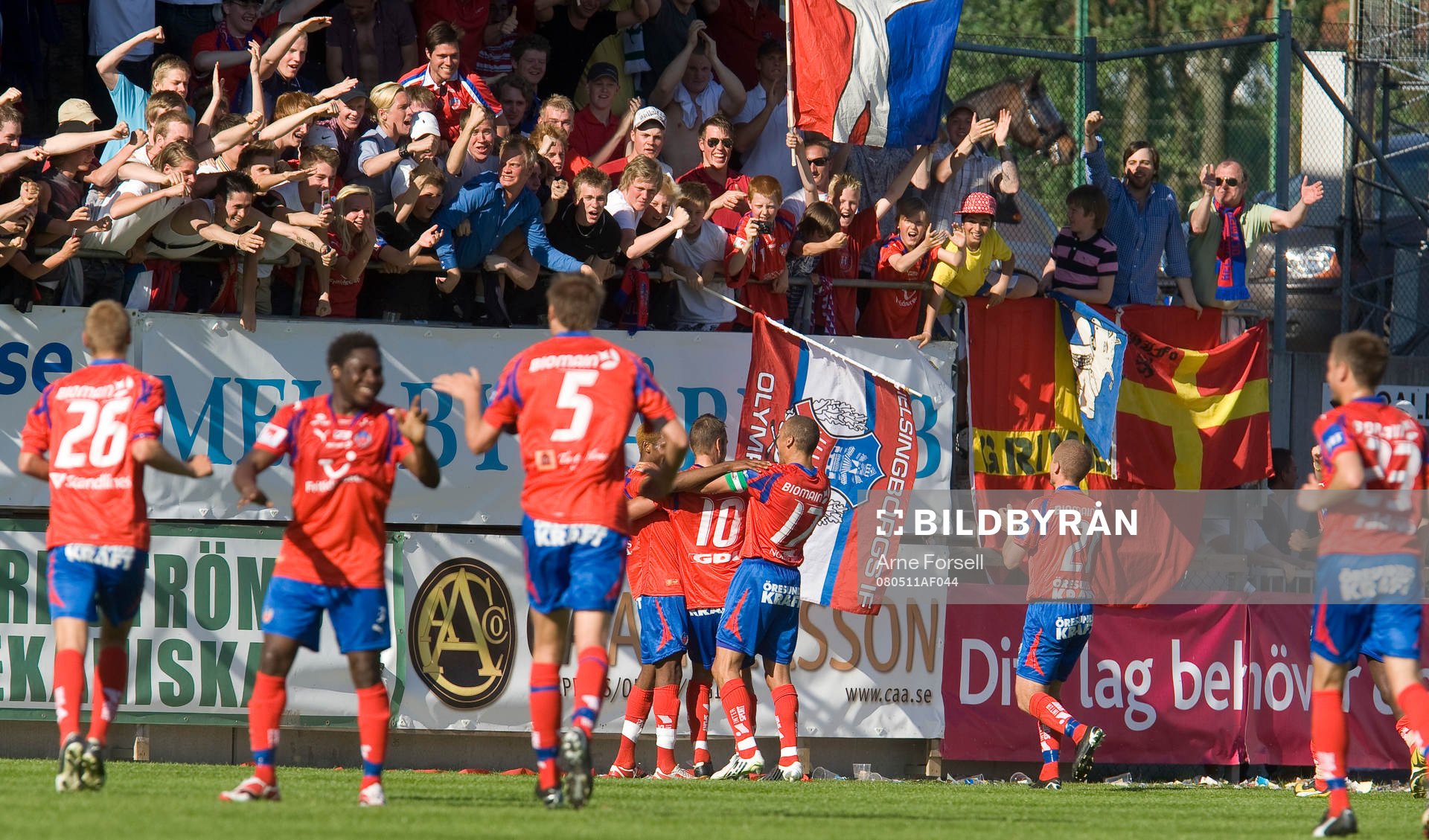 Fansen hyllar HIF-spelarna