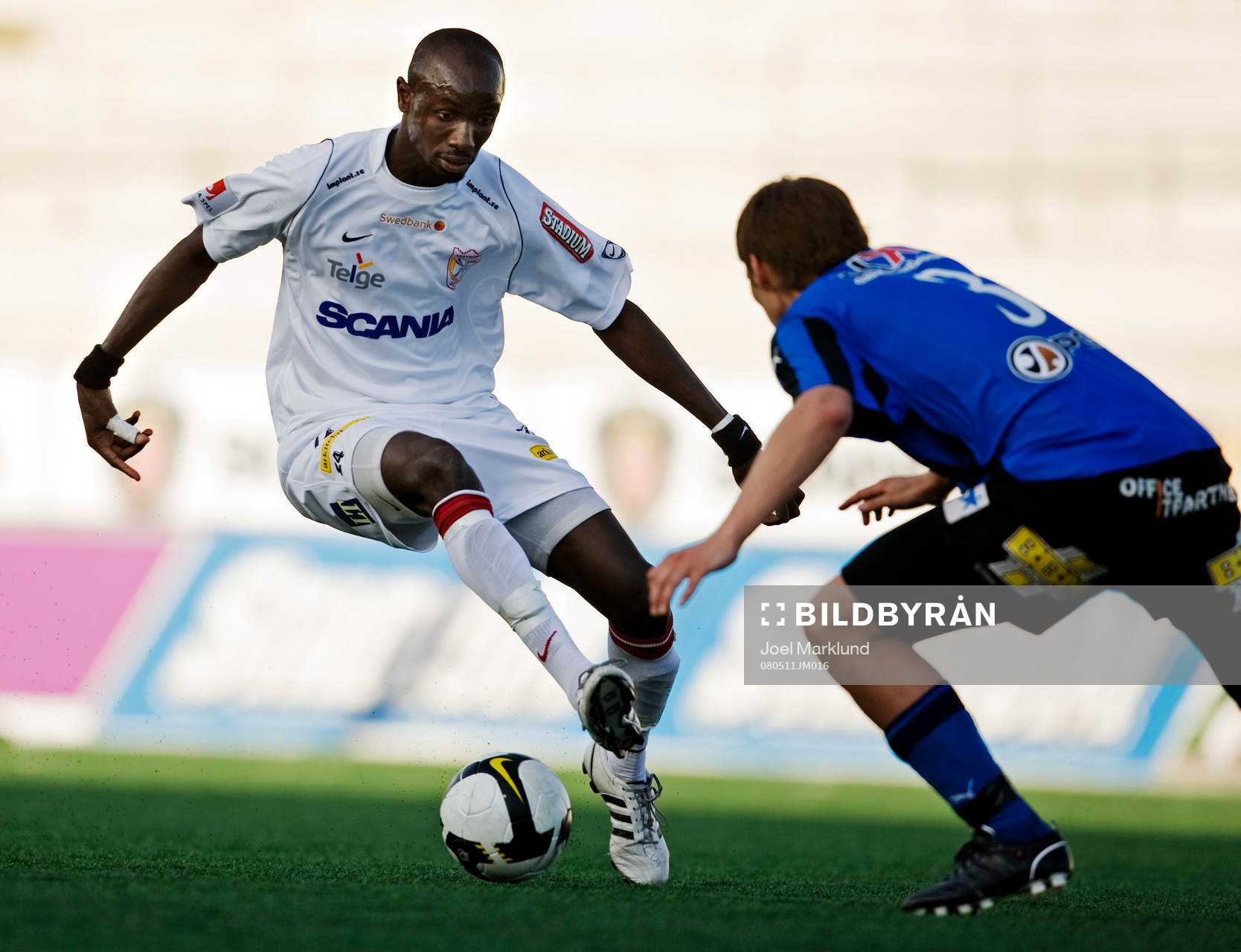 Aziz Corr Nyang, Assyriska, dribblar