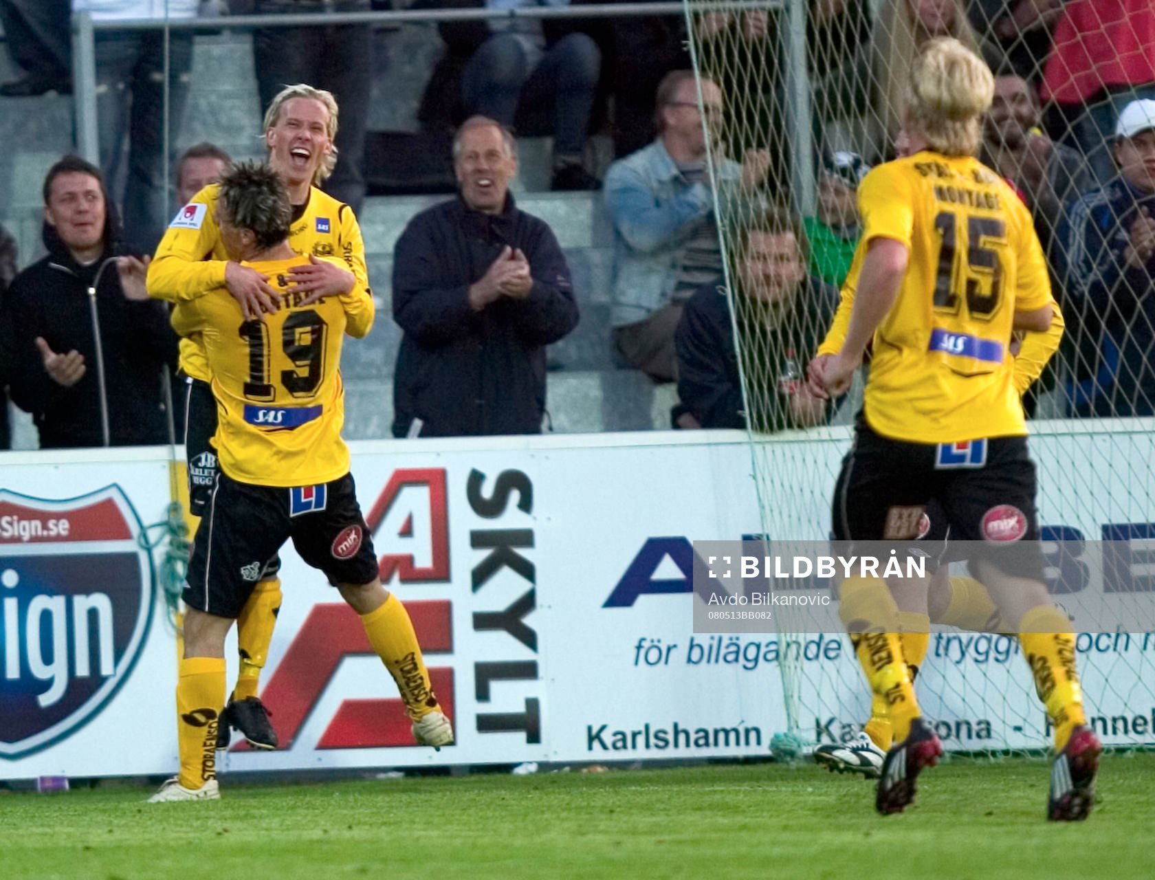 Erton Fejzulahu och Jörgen Nilsson, Mjällby, jubel