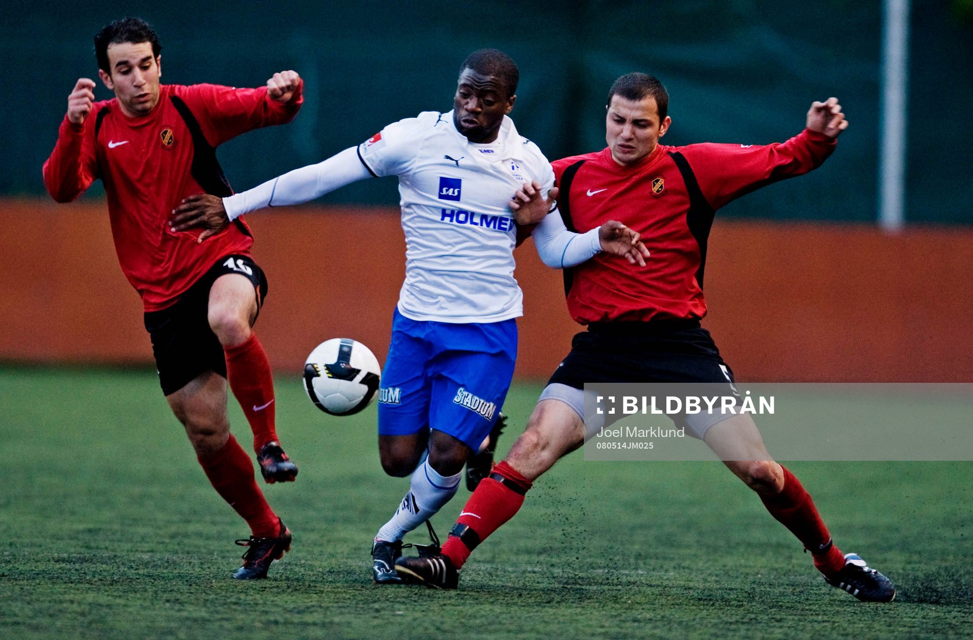 Hamoudy Dimitriadis och Farid Hafsia, Vasalund, stoppar