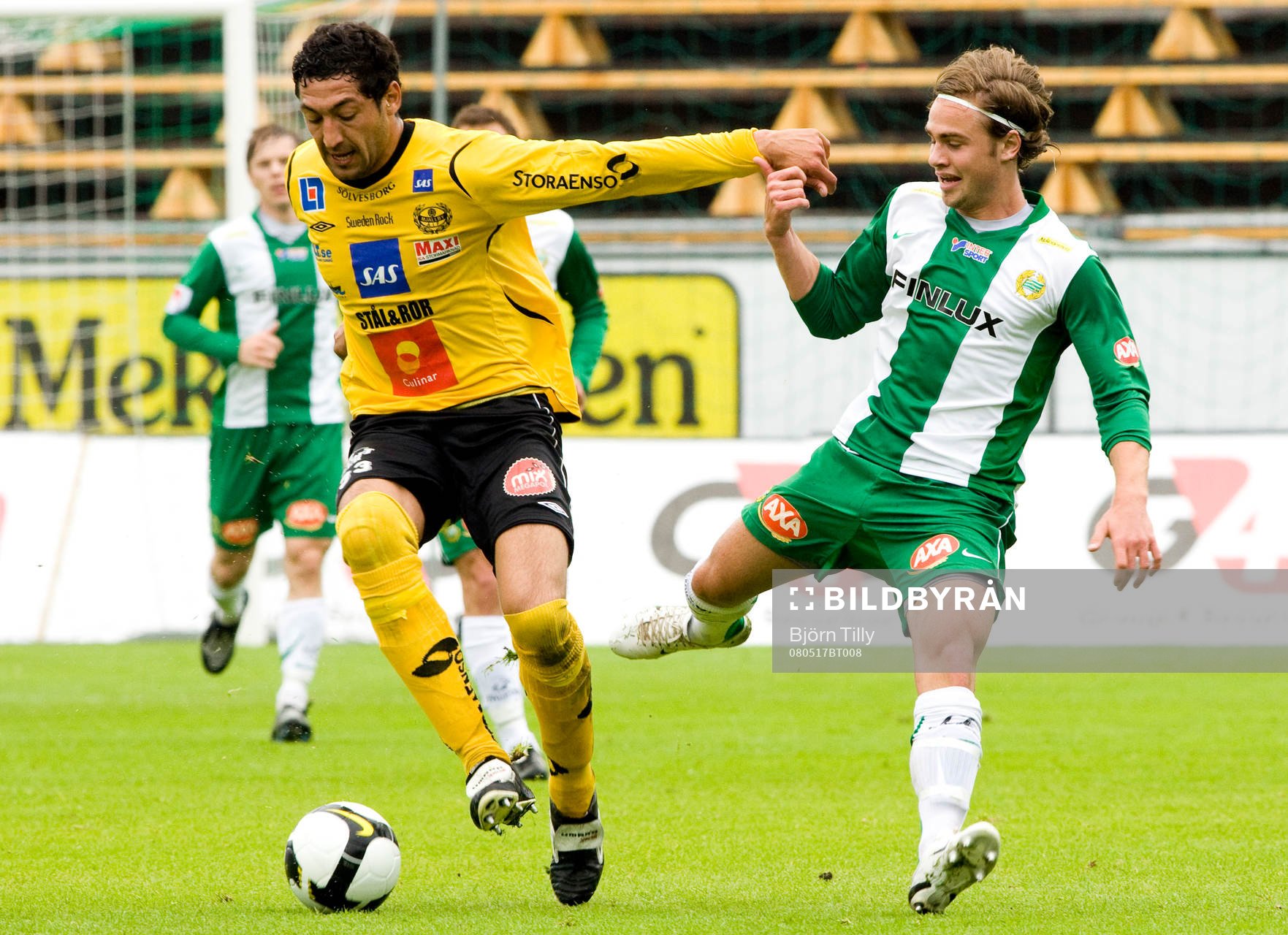 Juan Robledo, Mjällby och Simon Helg, Hammarby