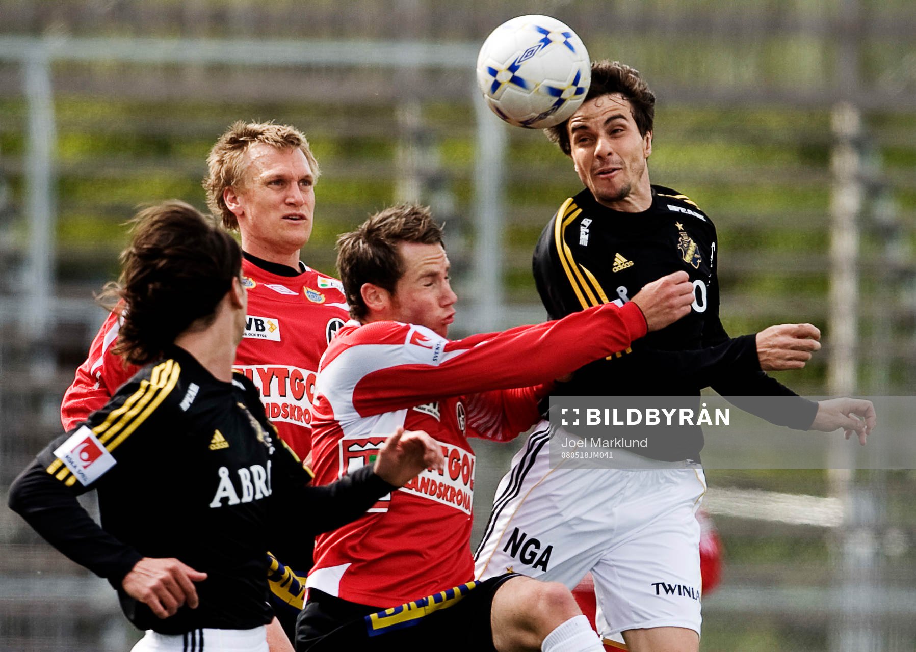 Daniel Mendes, AIK, nickar bollen