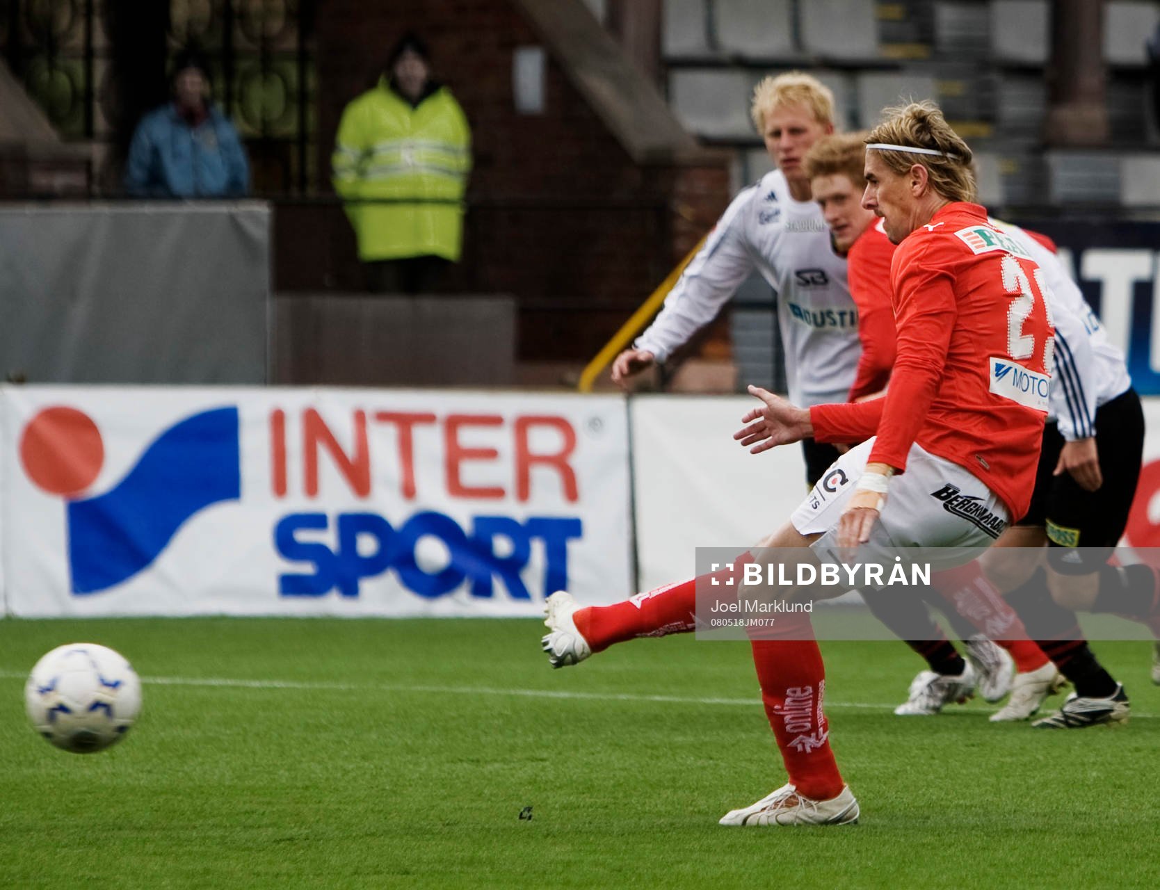 César Santín, Kalmar, gör 1-0 på straff