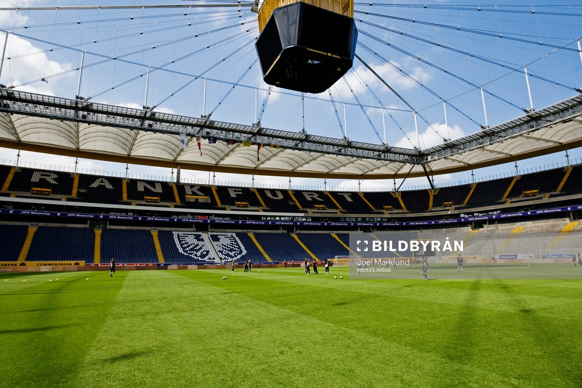 Commerzbank Arena, interiör
