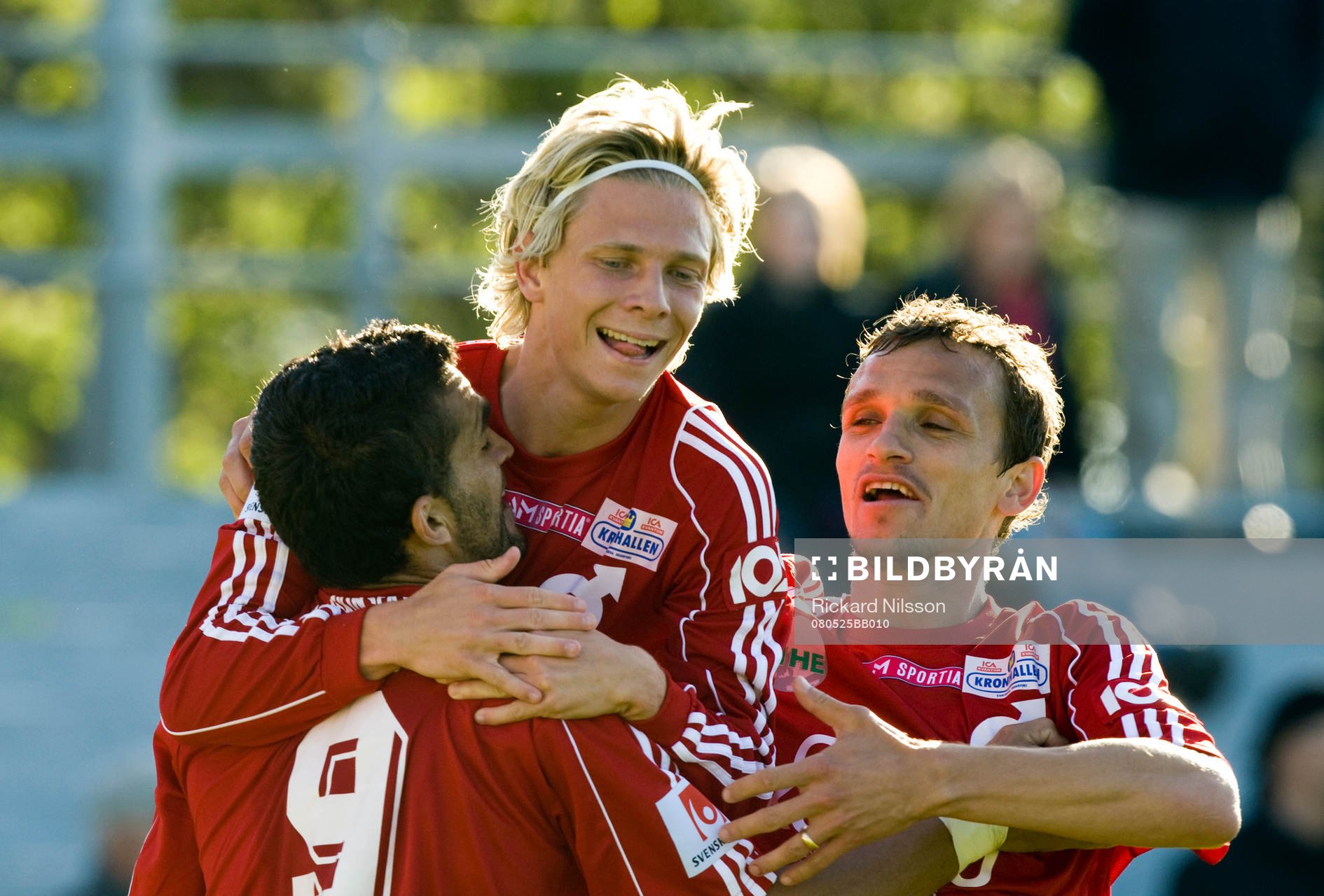  Johan Bertilsson, Mano Garcia Anderson och Shpetim Hasani, Degerfors, jubel.