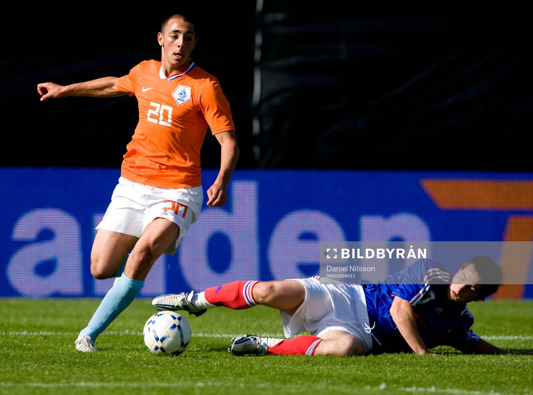 Nordin Amrabat, Holland och Mathieu Coutadeur, Frankrike