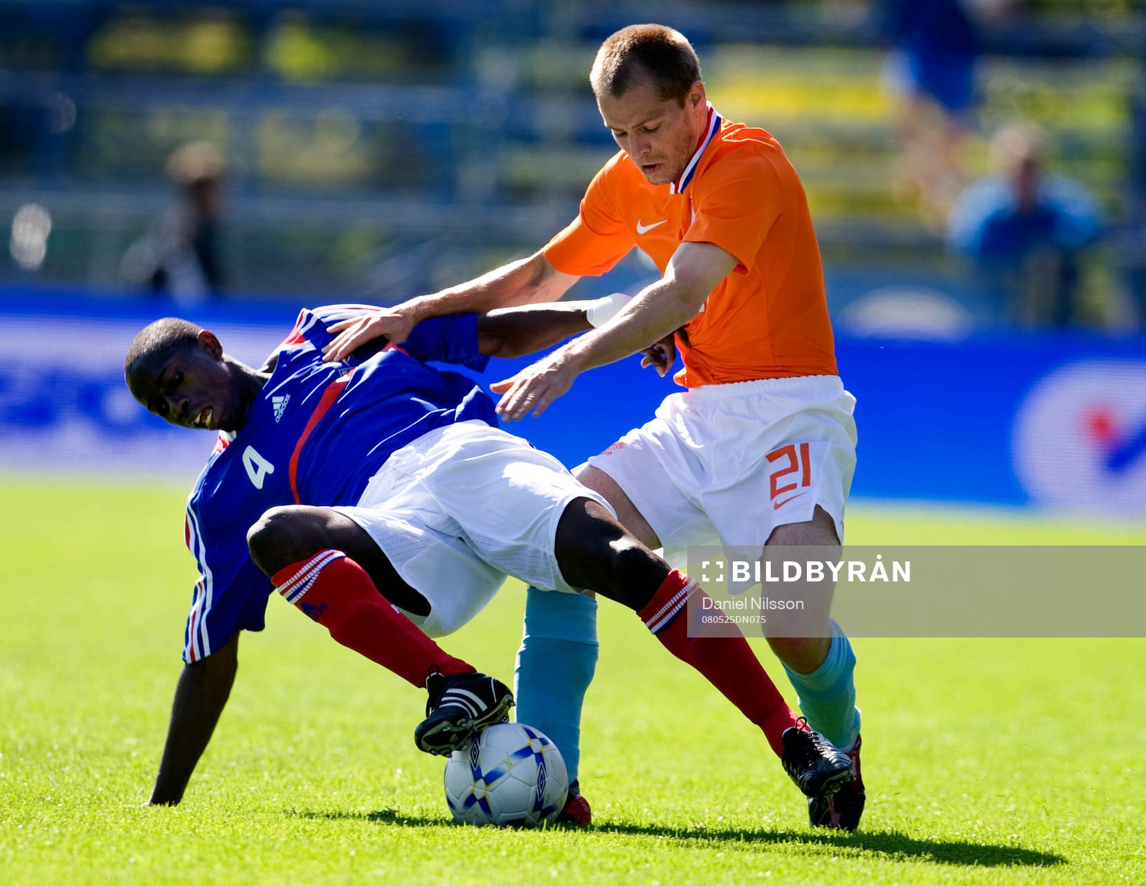 Istvan Bakx, Holland och Mouhamadou Dabo, Frankrike