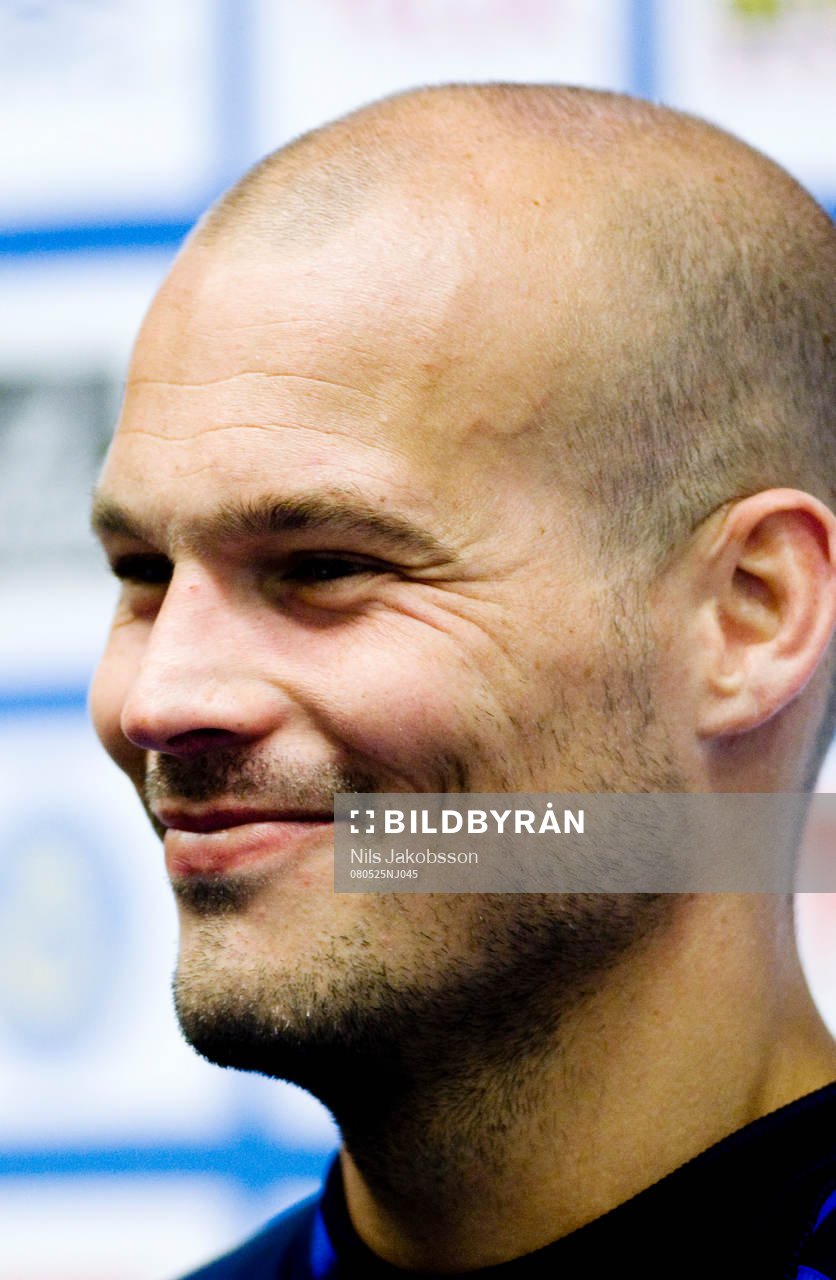 Fredrik Ljungberg, ler, glad