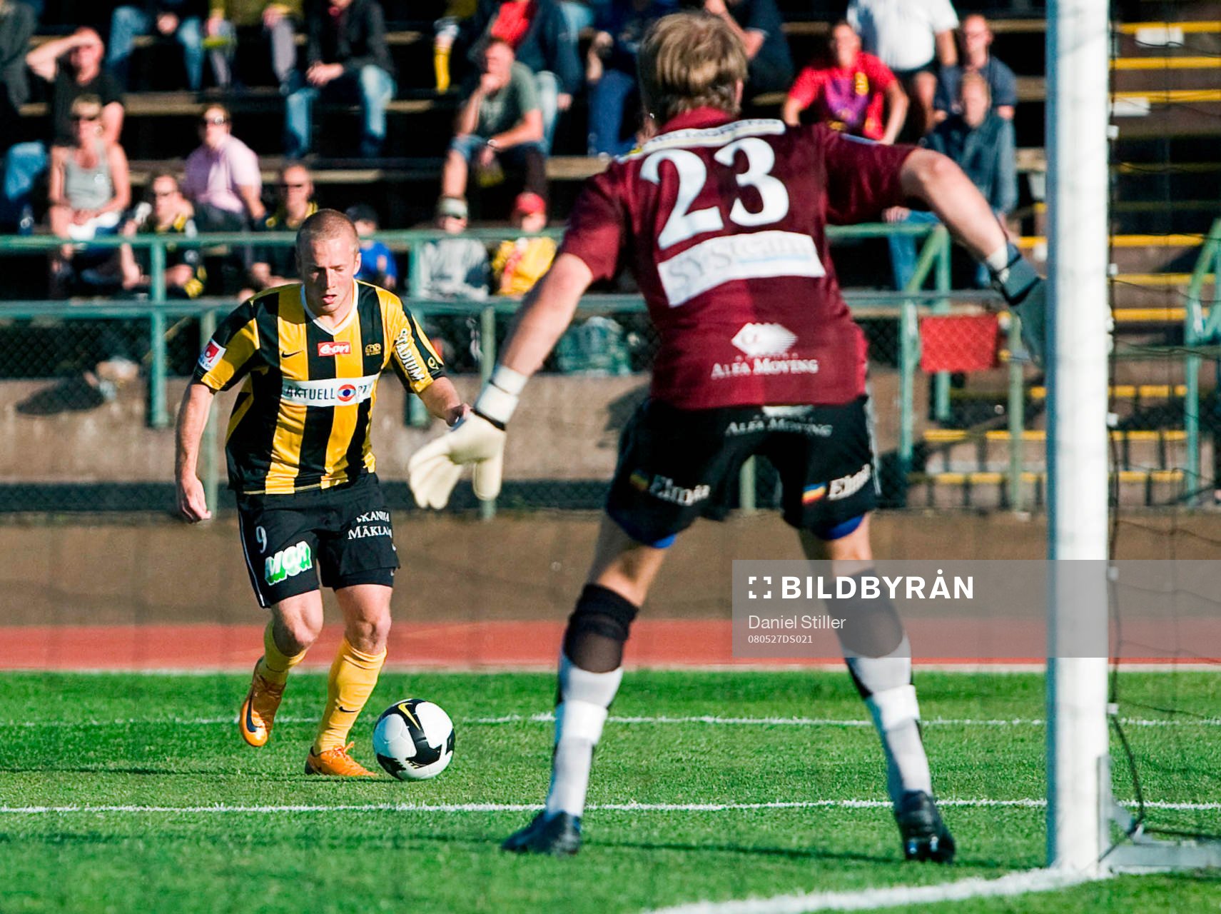 Daniel Larsson, Häcken. Alexander Nadj, Jönköpings södra