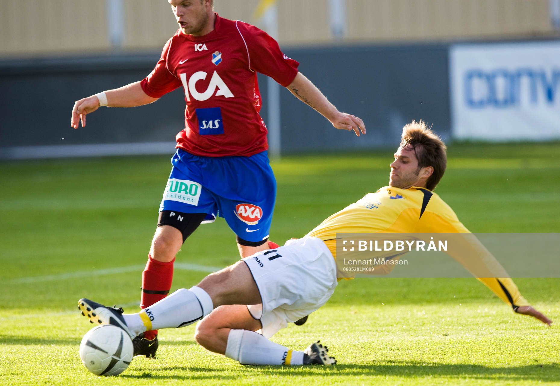 Martin Abrahamsson bryter ett Öster-anfall