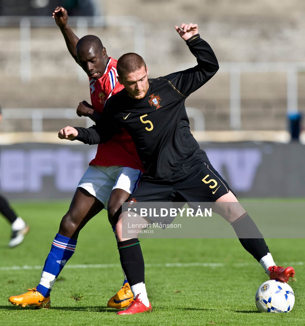 Blaise Matudi, Frankrike och Antunes, Portugal