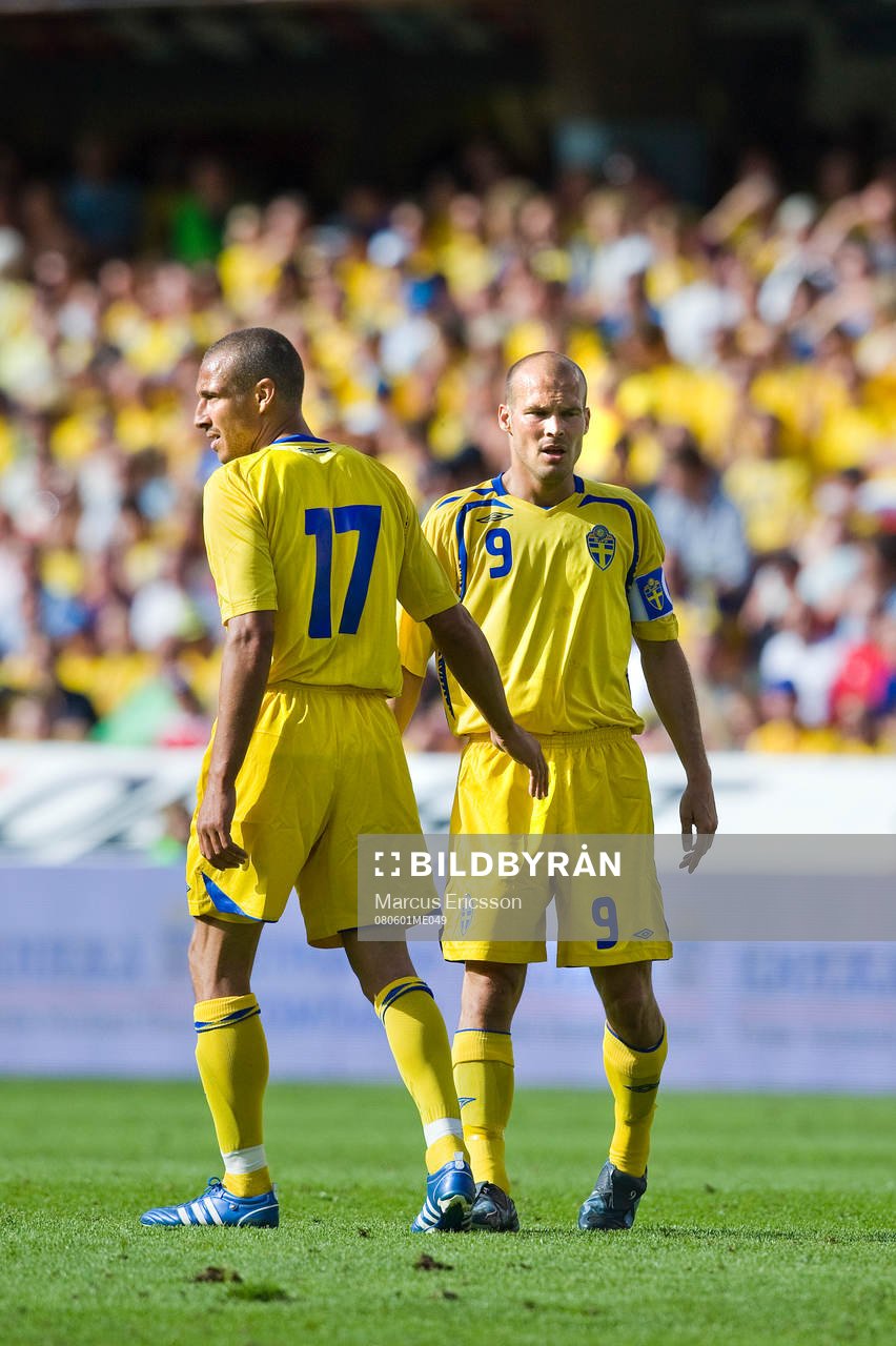 Henrik Larsson, och Fredrik Ljungberg, Sverige