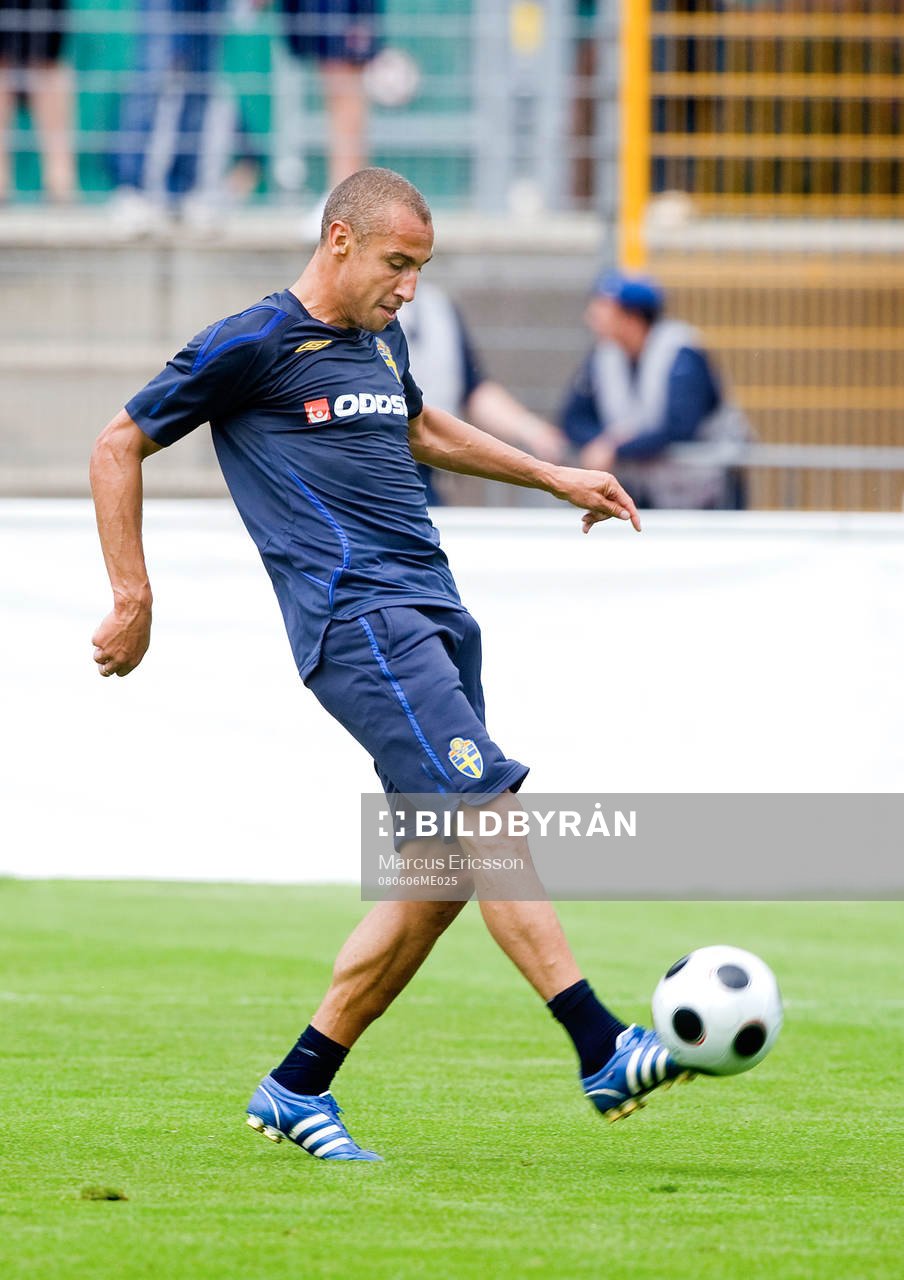 Henrik Larsson