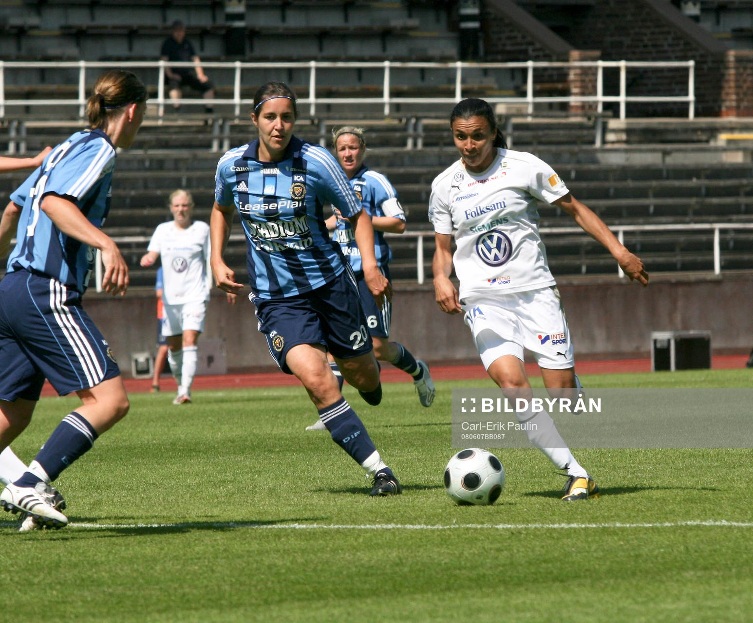 Marta, Umeå och Therese Brogårde, Djurgården