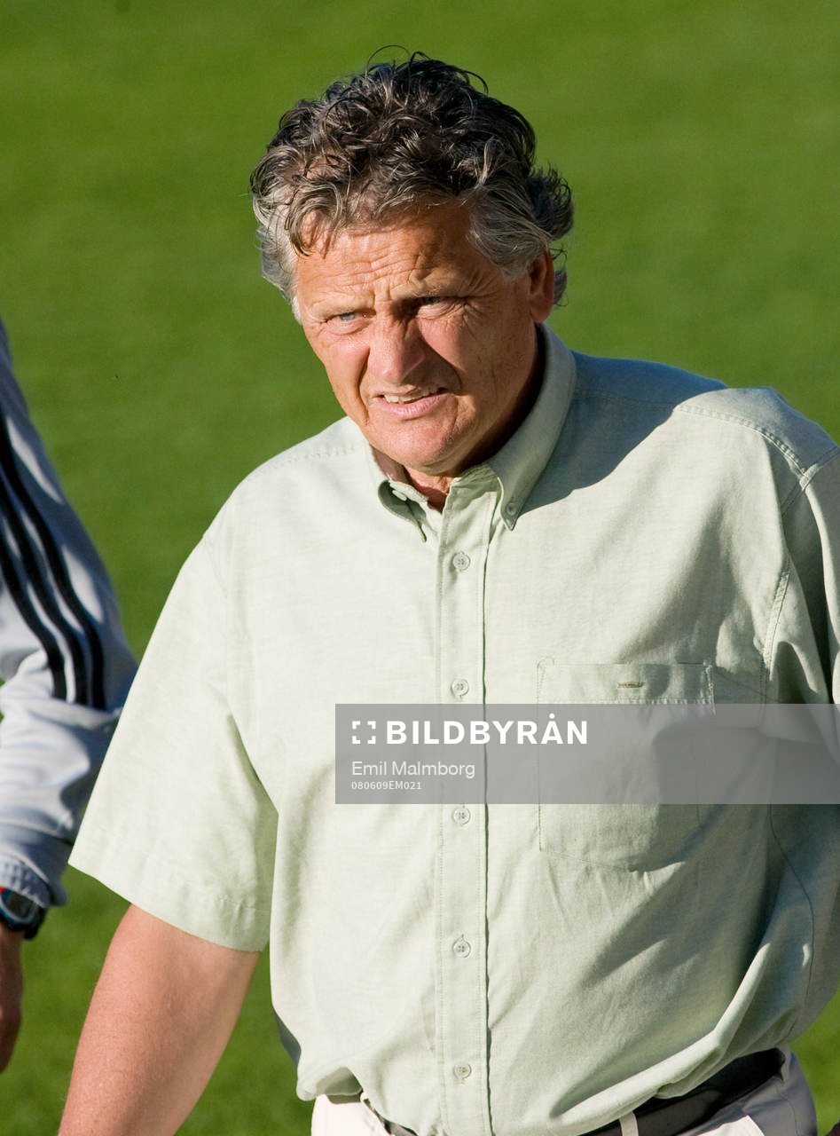 Bo Petersson, Tränare i Enköping