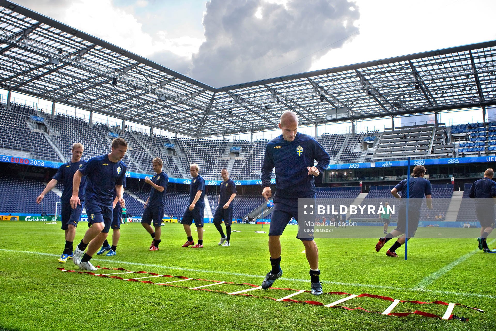 Träning på matcharenan Wals-Siezenheim Stadium i