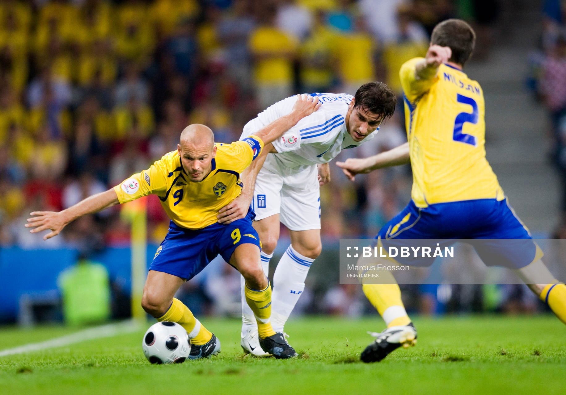 Fredrik Ljungberg, Sverige och Angelos Basinas, Grekland
