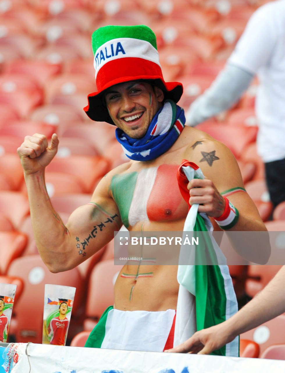 Fan, supporter, hatt, huvudbonad, flagga