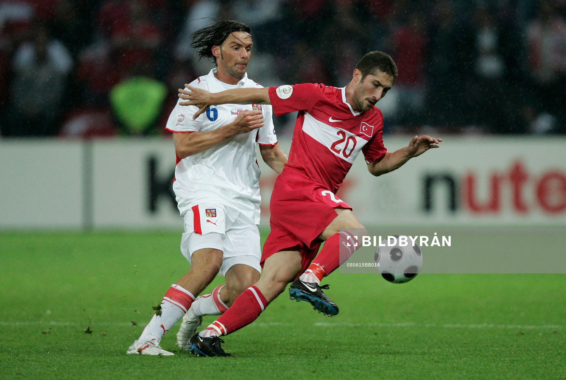 Marek Jankulovski, Tjeckien och Sabri Sarioglu, Turkiet