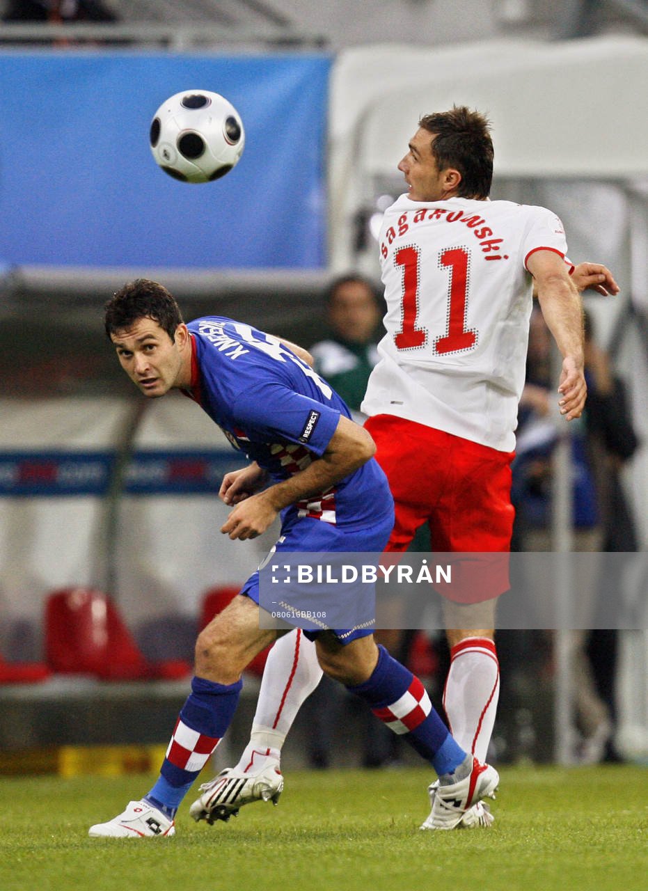 Danijel Pranjic, Kroatien och Marek Saganowski, Polen