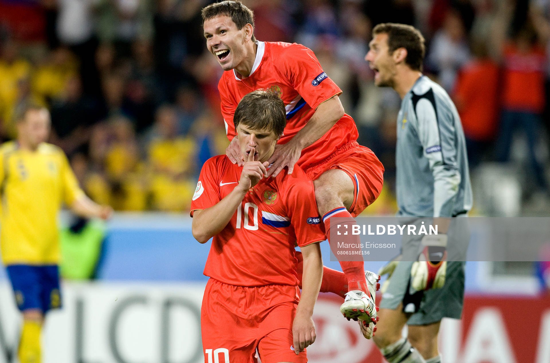  Andrei Arshavin, och Konstantin Zyryanov, Ryssland, jubel.