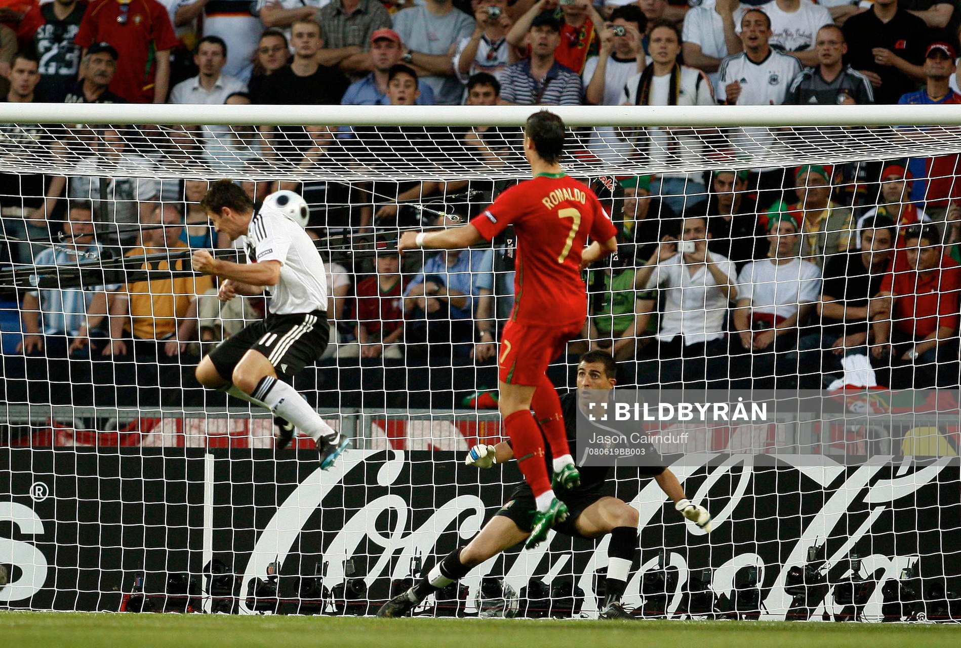 Miroslav Klose gör Tyskland andra mål