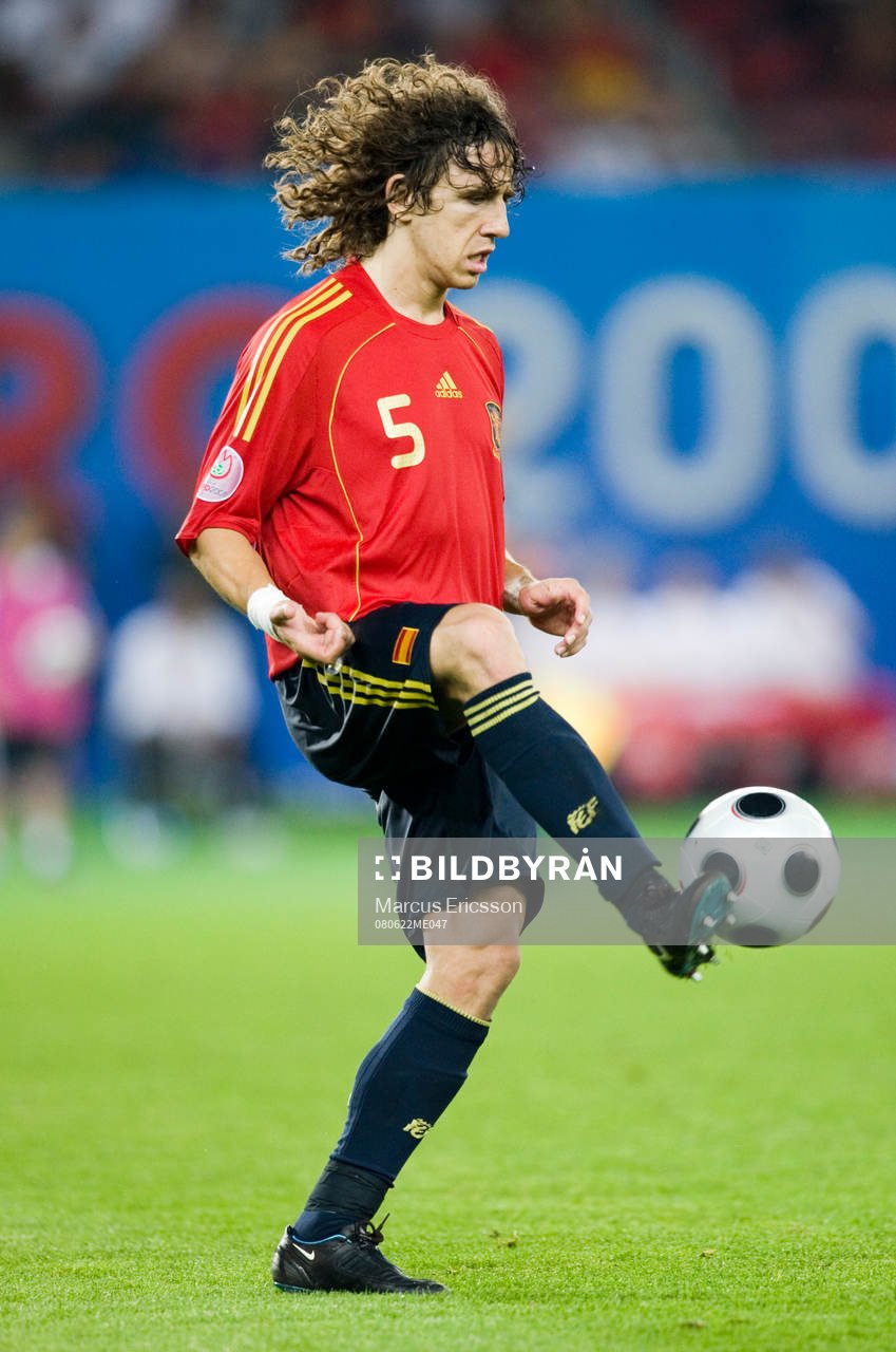 Carles Puyol, Spanien