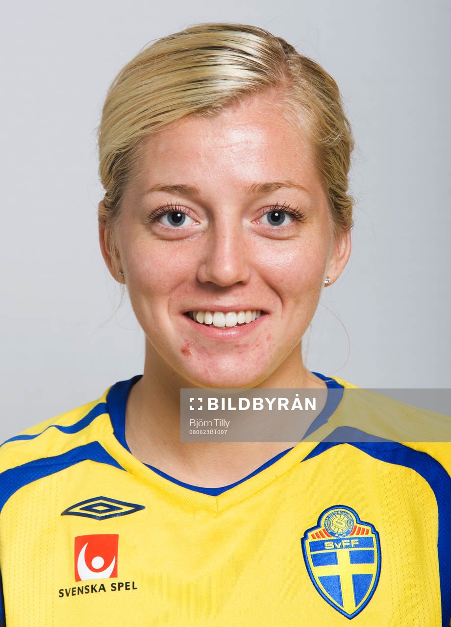 Linda Sembrant, Sverige