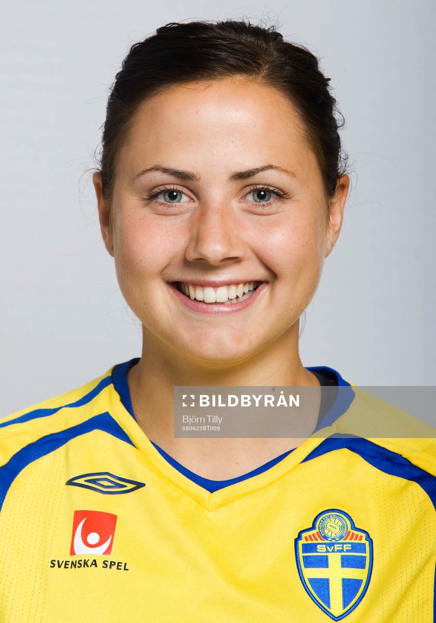 Lena Andersson, Sverige