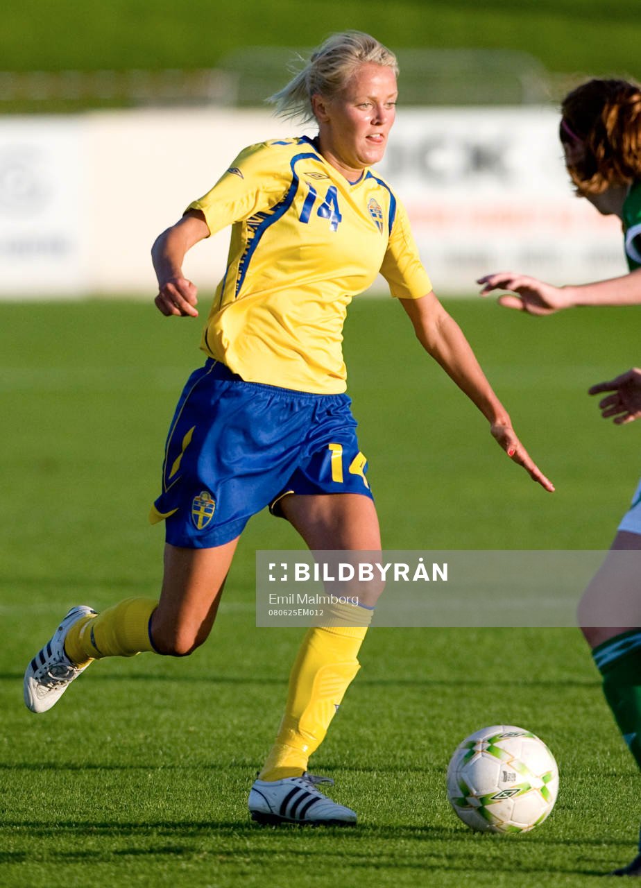 Josefine Öqvist, Sverige