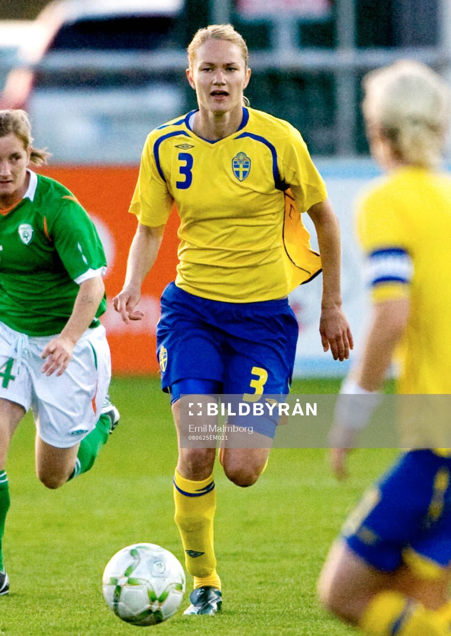 Stina Segerström, Sverige
