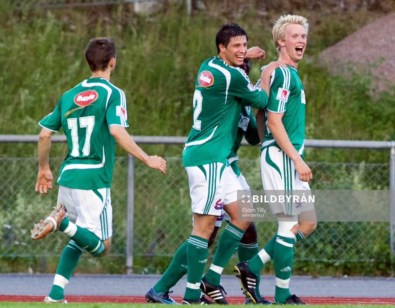  Gabriel Petrovic och Mikael Thorstensson, Väsby, jubel.