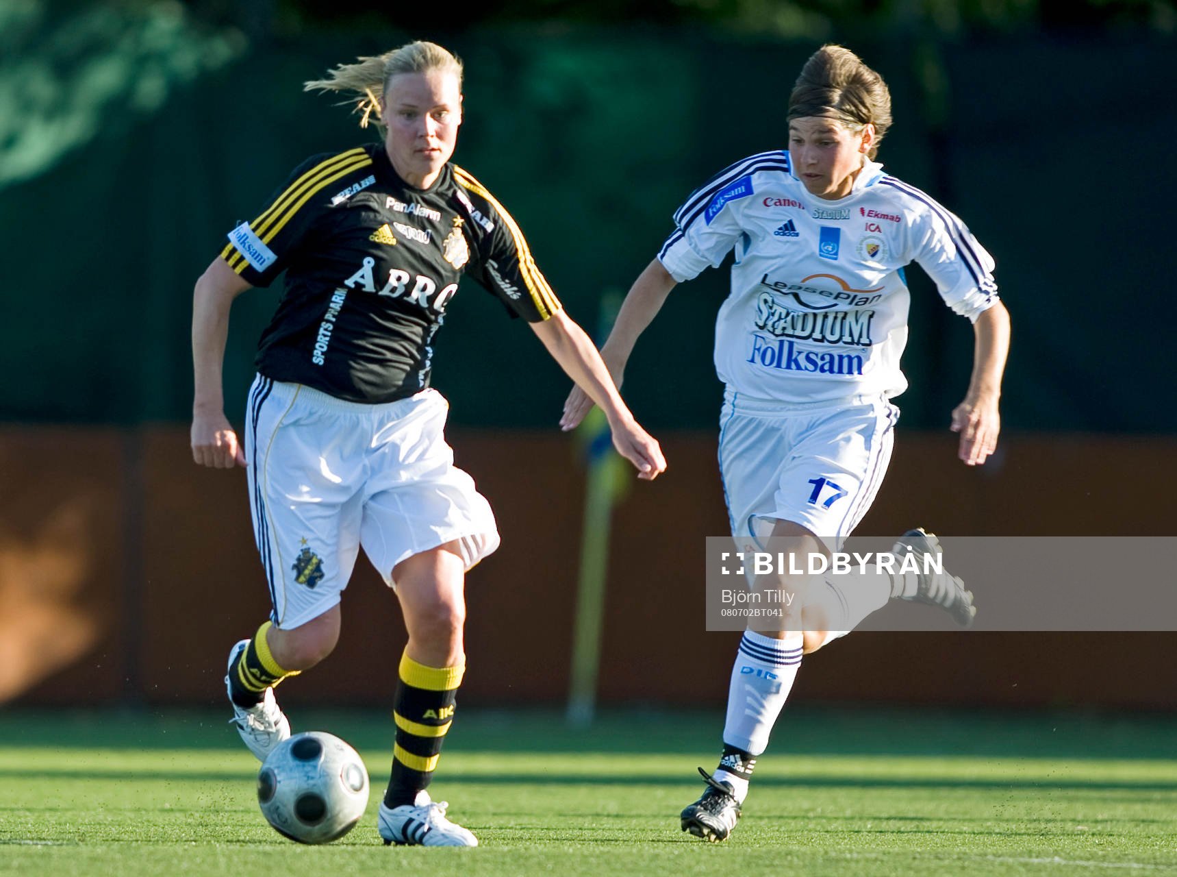 Laura Kalmari, AIK och Ariane Hingst, Djurgården