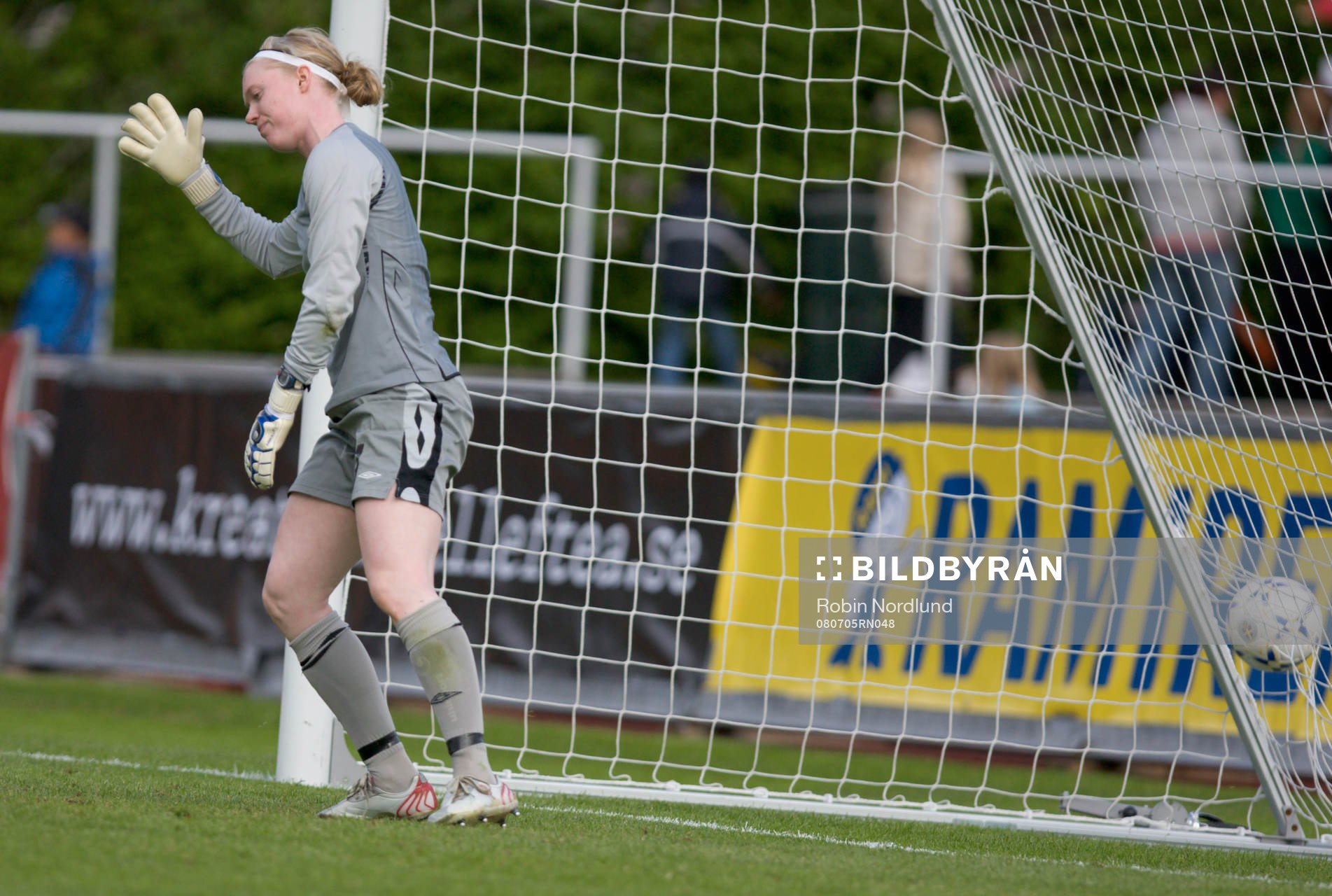 Hedvig Lindahl, Målvakt