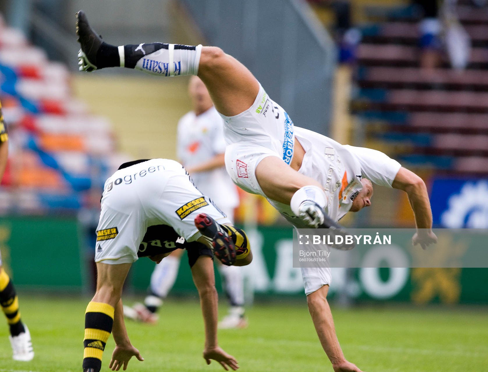 Björn Andersson, GAIS, far genom luften