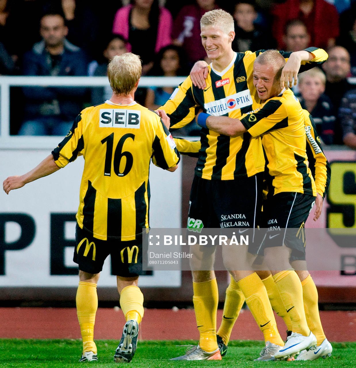  Tom Söderberg kvitterar till 1-1 för Häcken. Jubel