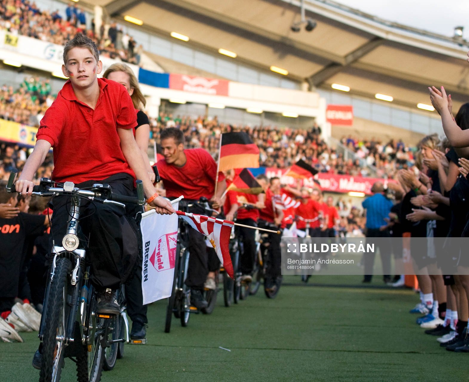 Fotboll, Gothia Cup - Ett lag från Tyskland har cyklat