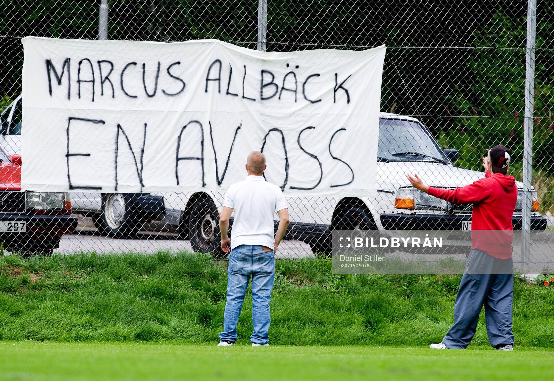 Marcus Allbäck gör sin första träning med Öis på