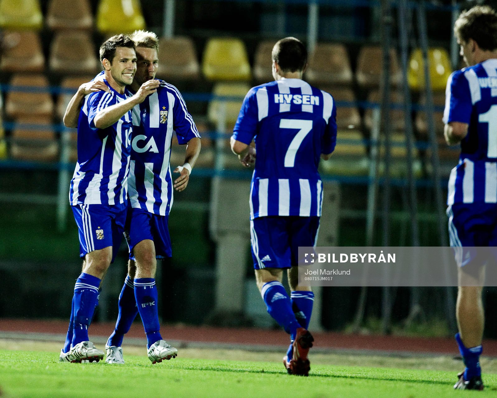  Jubel efter att Stefan Selakovic, Göteborg, gjort 0-5.