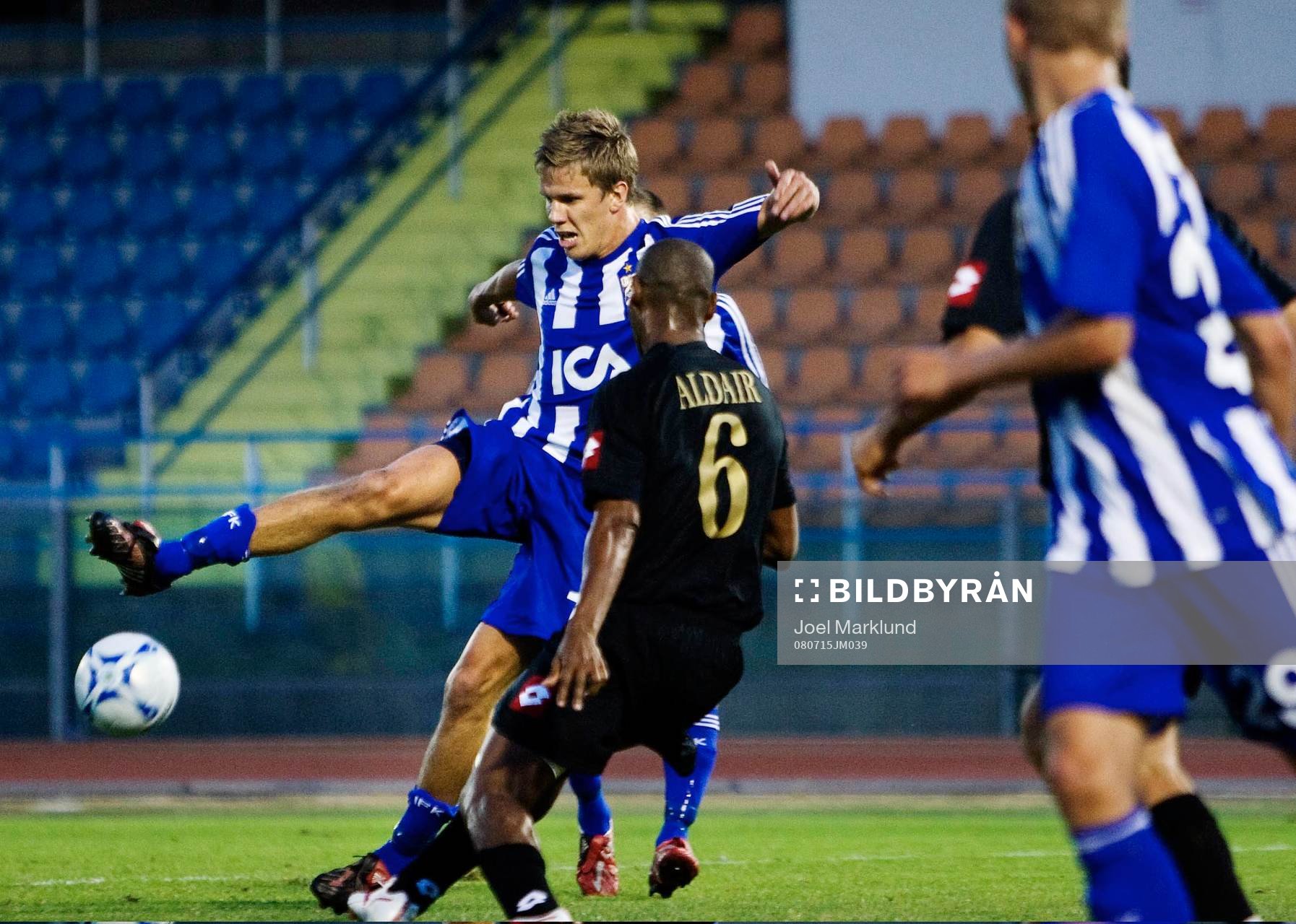 Pontus Wernbloom, Göteborg, trixar med bollen