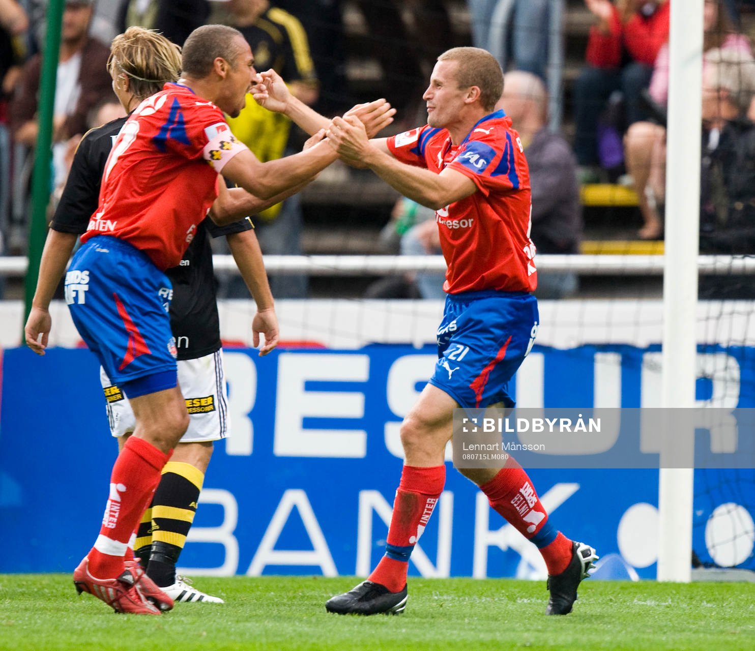  1-1, Christoffer Andersson grattas av Henrik Larsson.