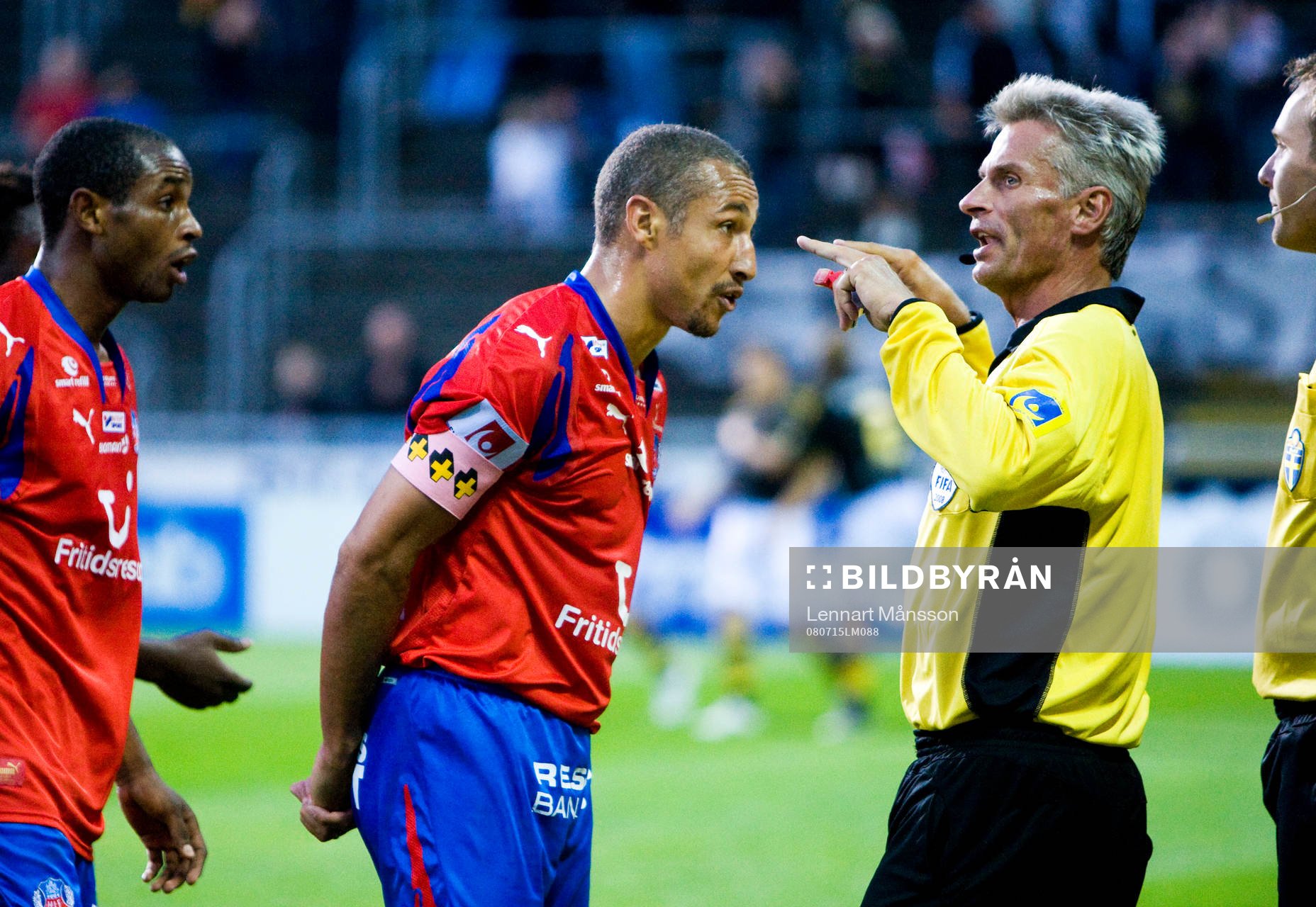 2-2, bortdömt för offside, men först dömde domare Peter