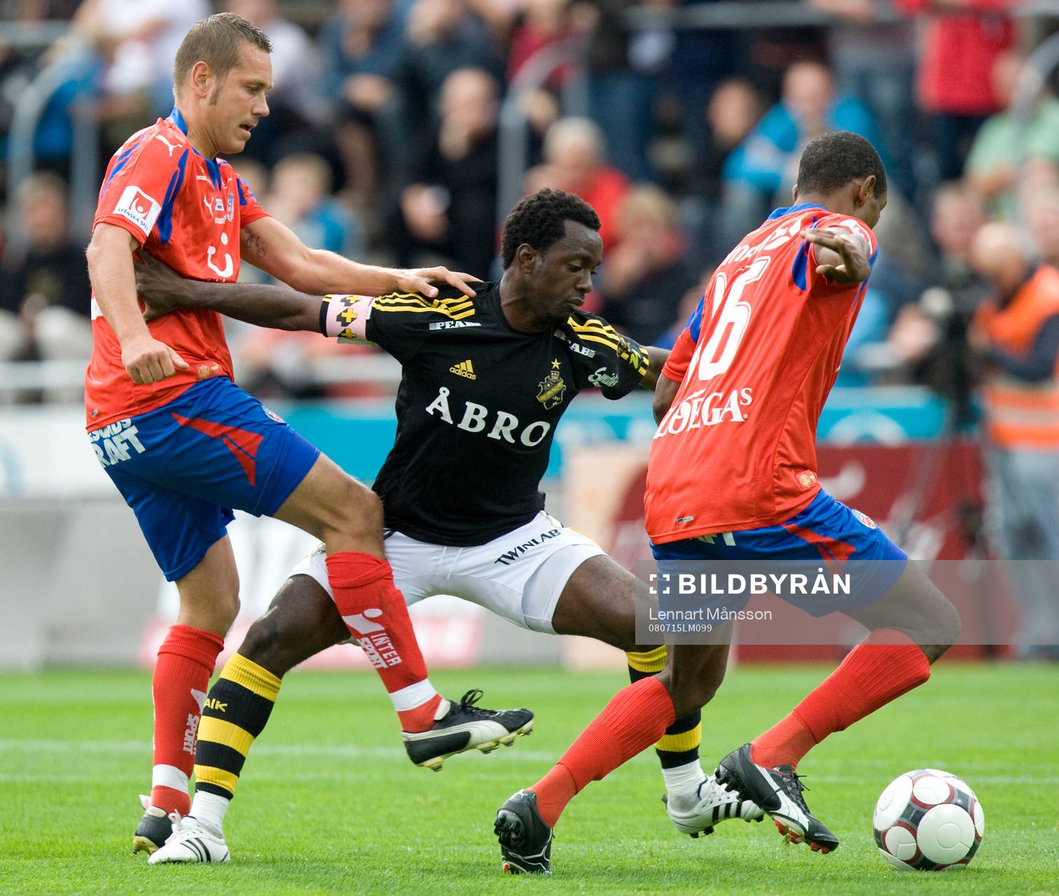 Marcus Lantz och René Makondele mot Dulee Johnson