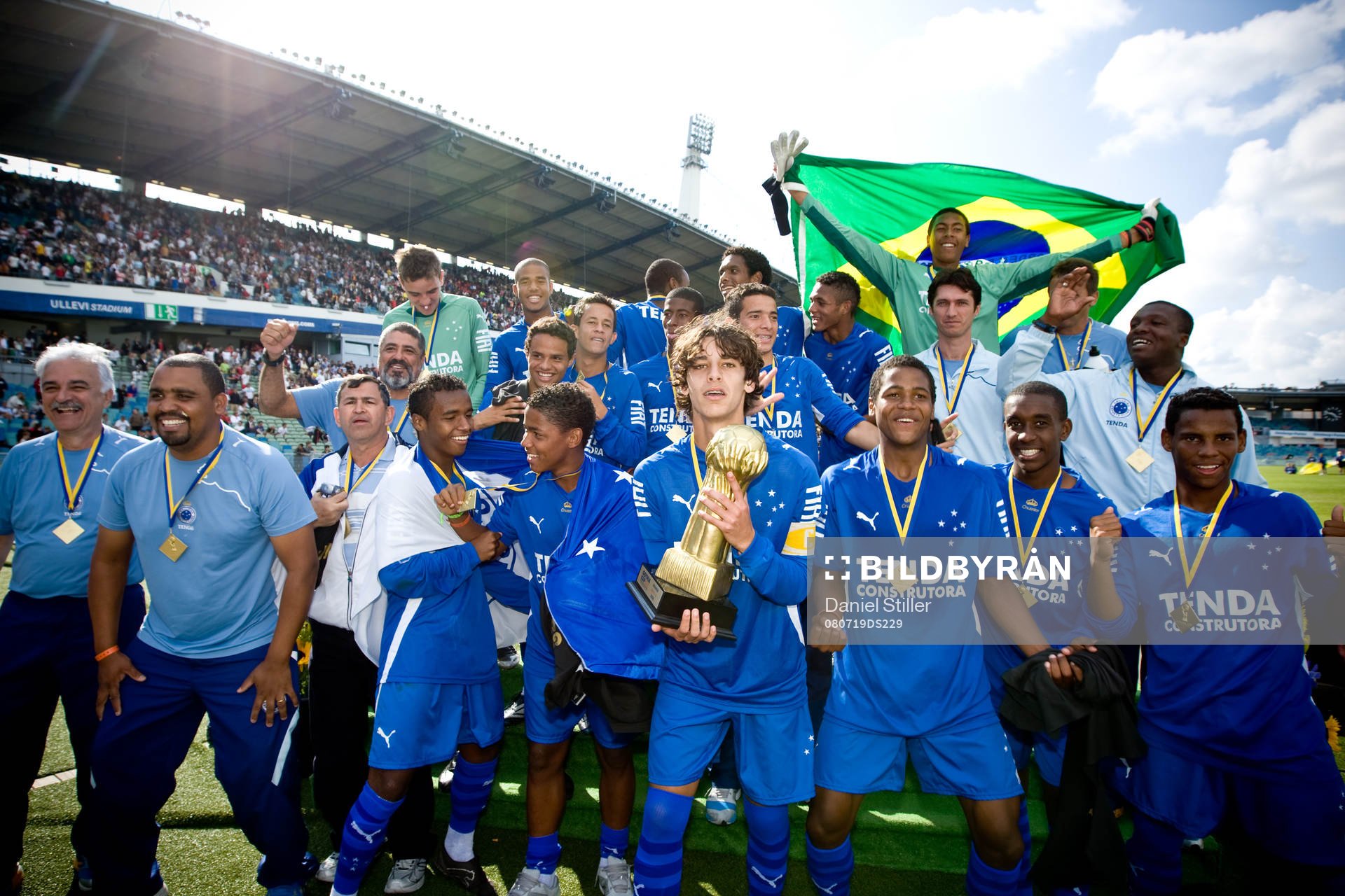 P16, Cruzeiro EC - Karlslunds IF: Jubel, Cruzeiro vinnare,