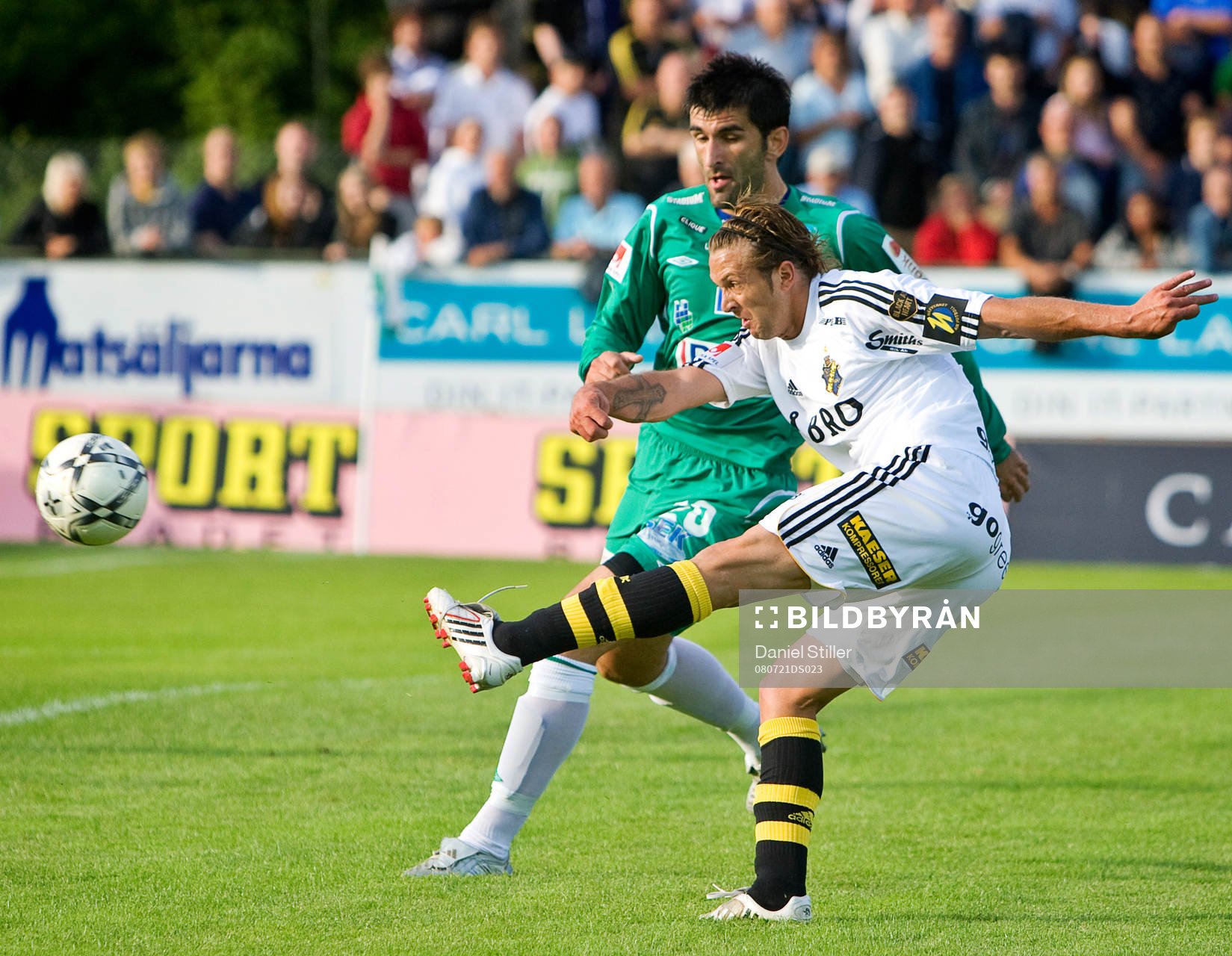 Jorge Anchén gör 1-0 till AIK. Damir Vitas, Ljungskile